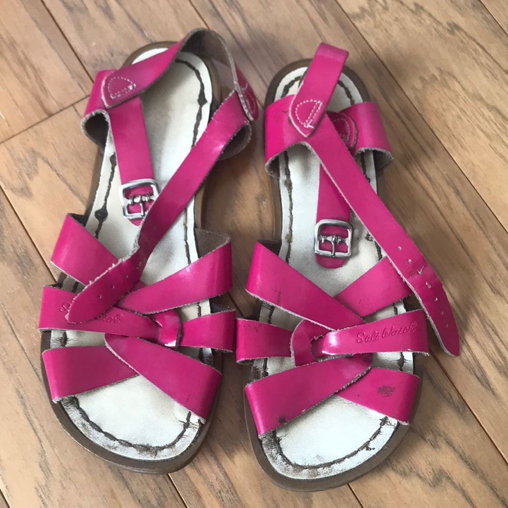 Saltwater sandals hot pink girls size 4